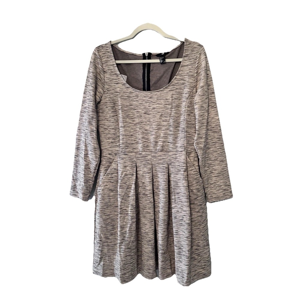 H&M Women's Long Sleeve Tan and Gray Round Neck Knee Length Sheath Size L
